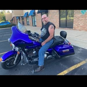 Meet your Posher, Tom